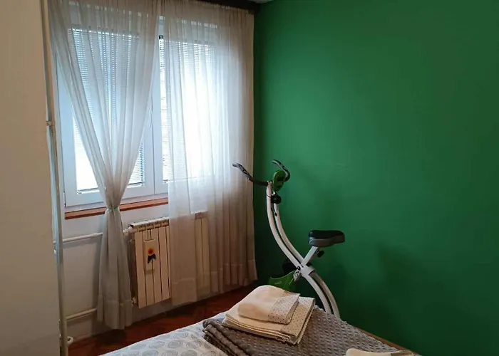 Апартаменты Urban Dream *